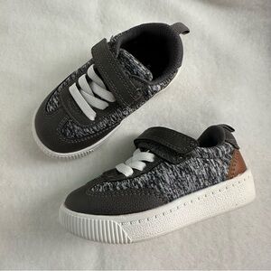 Carter's Gray Toddler Sneakers with Chunky Sole - Toddler Size 5